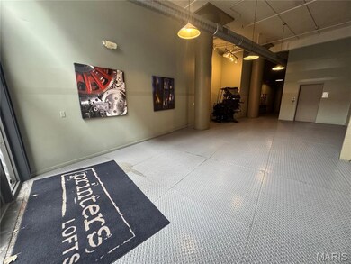 Printer's Lofts unit 507, Saint Louis, MO 63103 - photo 2