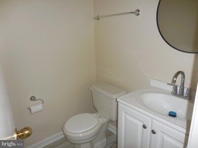 3427 Elenoir Ct, Bowie, MD 20716 - photo 6