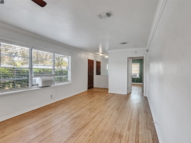 6942 Peyton St, Houston, TX 77028 - photo 6