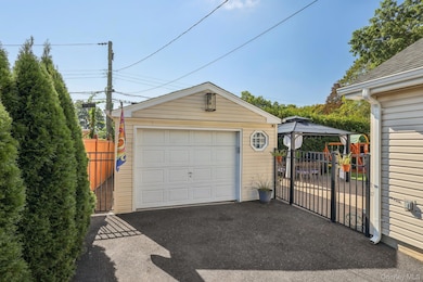 64 Wilson Ave, Westbury, NY 11590 - photo 3