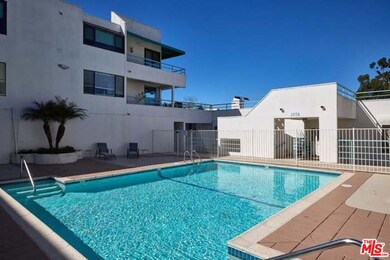 2552 Navarra Dr unit A, Carlsbad, CA 92009 - photo 2