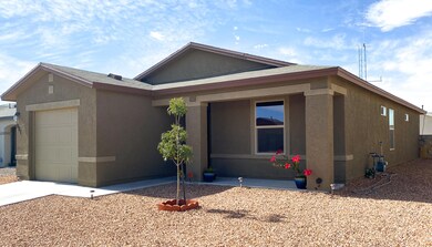 921 Talavera Dr, Horizon City, TX 79928 - photo 2