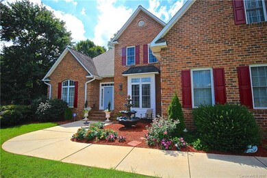 129 Golden Oak Dr, Statesville, NC 28625 - photo 2