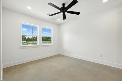 3206 Sayle St unit 101, Greenville, TX 75401 - photo 5