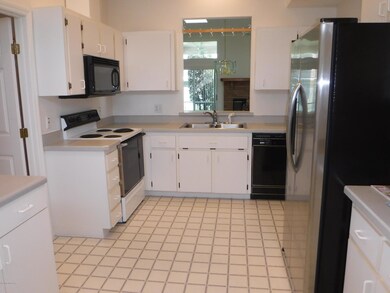 Eat-in Kitchen