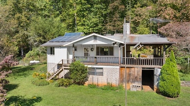 404 Byrd Farm Rd, Franklin, NC 28734 - photo 3