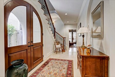 2010 Hazard St, Houston, TX 77019 - photo 3