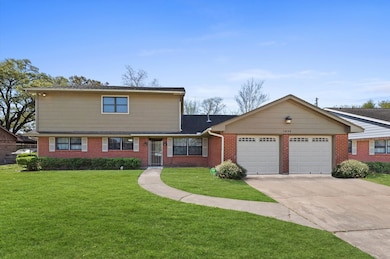 1839 Bethlehem St, Houston, TX 77018 - photo 2