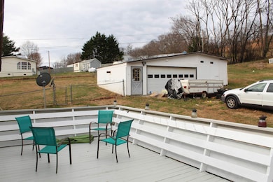 4773 Shelburne Rd, Radford, VA 24141 - photo 7