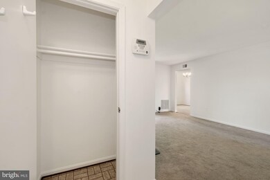 20233 Shipley Terrace unit 302, Germantown, MD 20874 - photo 5