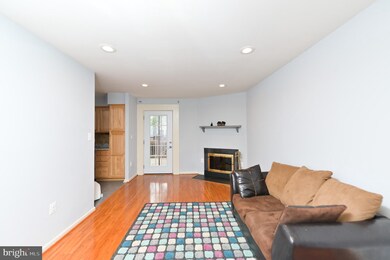 3038 Southern Elm Ct, Fairfax, VA 22031 - photo 7