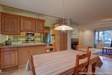 Dining/Kitchen Area