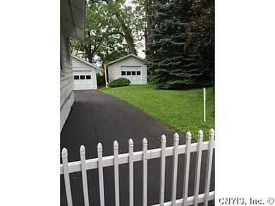 Land/Lot Additional lot included with workshop/gar