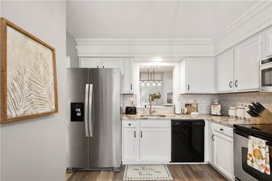 193 Old Village Ln, Bethel Park, PA 15102 - photo 5