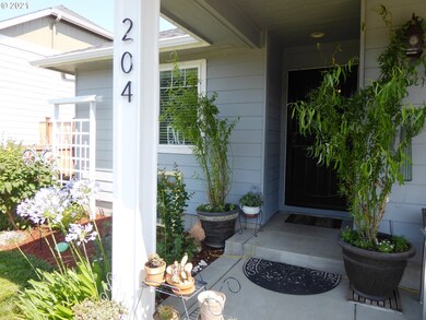 204 Copper Way, Creswell, OR 97426 - photo 2