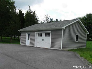 Parking Lot/Garage