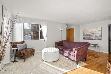 006_Bright and spacious