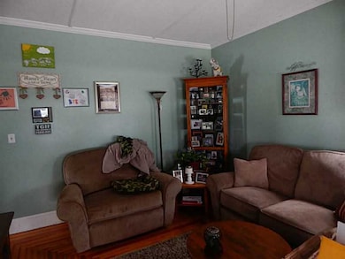 38 E Bowery St, Newport, RI 02840 - photo 4