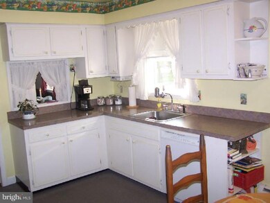 2810 Upper Ridge Rd, Pennsburg, PA 18073 - photo 5