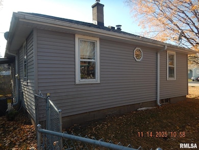 814 4th St, Colona, IL 61241 - photo 4