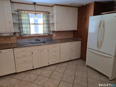 139 W Side Rd, Goshen, CT 06756 - photo 6