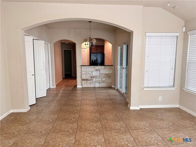 2020 Meadow View Dr, San Marcos, TX 78666 - photo 3