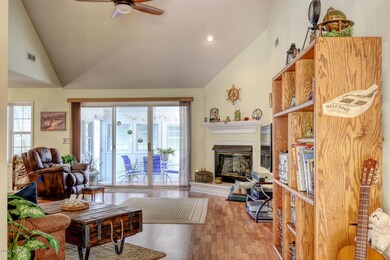 774 Sloop Pointe Ln Kure Beach-large-004