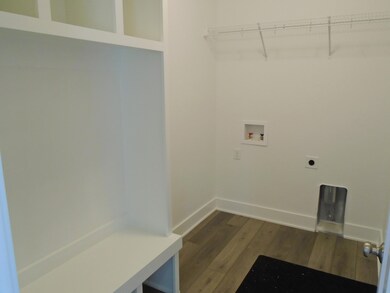Laundry/Drop Zone