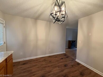 710 Garrett St, Greensboro, NC 27406 - photo 5