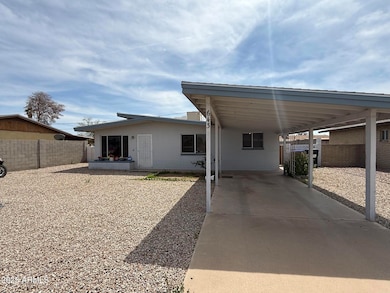 643 W Shannons Way