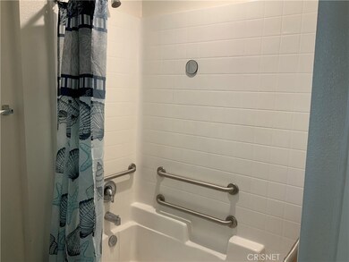 12745 Watt Ln unit A, Los Angeles, CA 91342 - photo 6