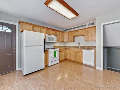 895 S Hillside Ave, Elmhurst, IL 60126 - photo 7