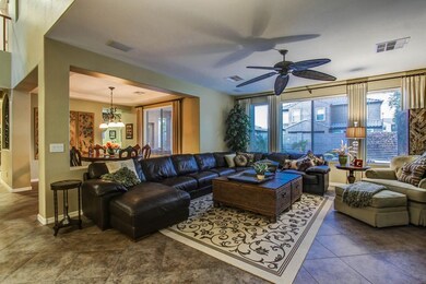 007_Living Room