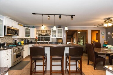 28 John F. Kennedy Cir, North Providence, RI 02904 - photo 4