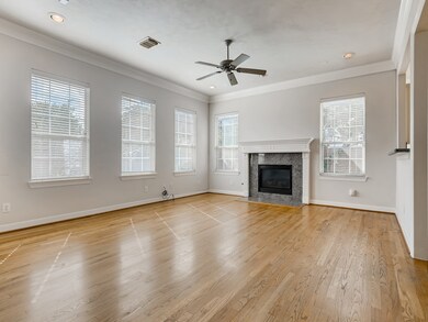 3003 Heritage Creek Oaks, Houston, TX 77008 - photo 4