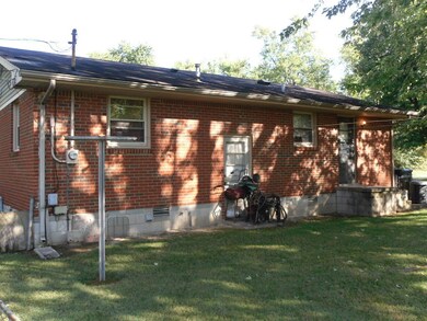 701 Hawthorne St, Hopkinsville, KY 42240 - photo 2