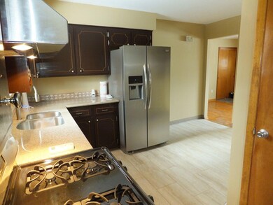 6199 Ambleside Dr, Columbus, OH 43229 - photo 4