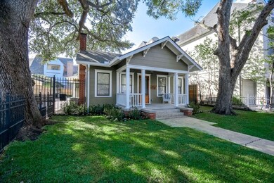 2418 Mandell St, Houston, TX 77006 - photo 2