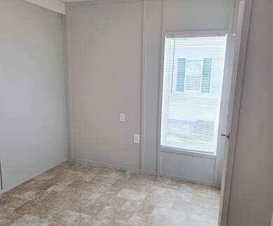 115 SE Willow Way St, Topeka, KS 66609 - photo 5