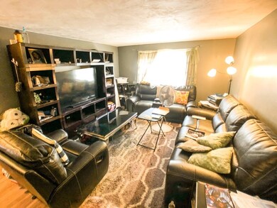 363 Hildreth St unit 21, Lowell, MA 01850 - photo 2