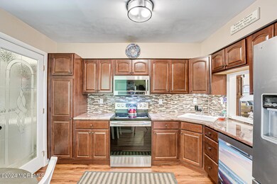 2 Lake Dr unit D, East Windsor, NJ 08520 - photo 2