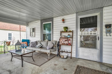 322 W Pleasant St-4