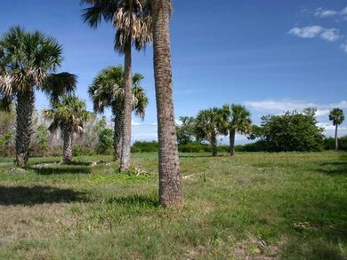 128 N Sewalls Point Rd, Stuart, FL 34996 - photo 2