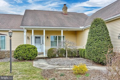 10125 Jacob MacK Dr W, Waynesboro, PA 17268 - photo 2