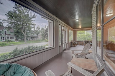 1302 Fourth St-19.jpg