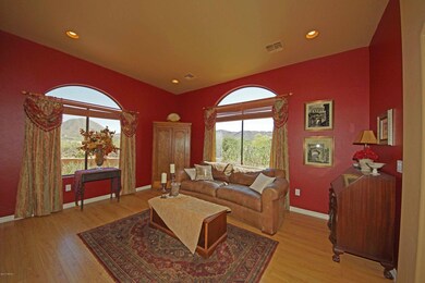 Living Room (2)