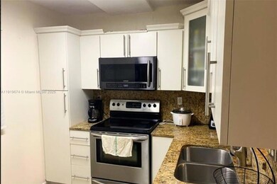 Horizons West unit 421, Miami, FL 33183 - photo 2