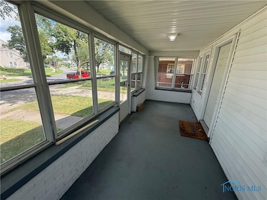 1318 Addington Rd, Toledo, OH 43607 - photo 2