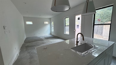 1114 Pearlwood Dr, Houston, TX 77008 - photo 5