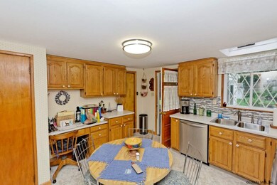 9 Jefferson Ave, Rensselaer, NY 12144 - photo 6